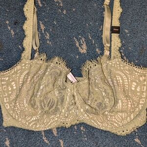 NWT Victoria Secret bra